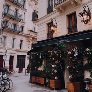 Meet your Posher, Julie